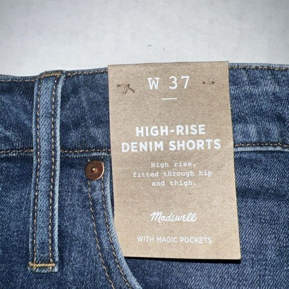 Madewell High Rise Denim Raw Hem Cuffed Shorts Size W37 NWT - Picture 2 of 7